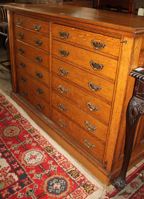 12 drawer oak collectors chest